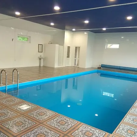 山林小屋 Baza Vidpochynku Ilz